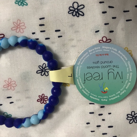 Tie Dye Blue Ivy Reef Lokia Jelly Bracelets - Picture 2 of 5